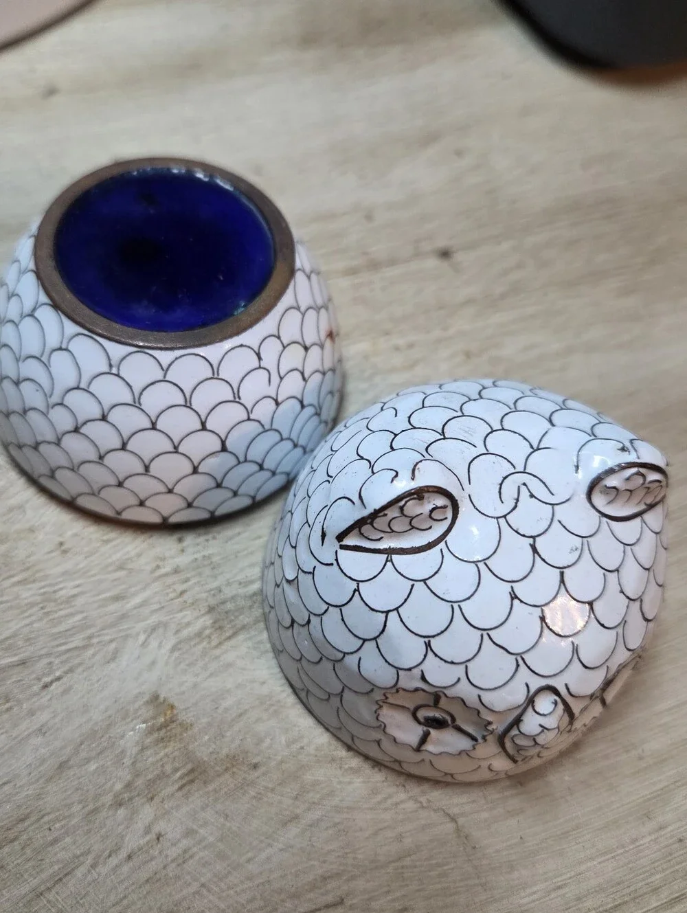 Pottery Barn White Owl Decorative Trinket Box Blue Enamel Interior Metal Cloison